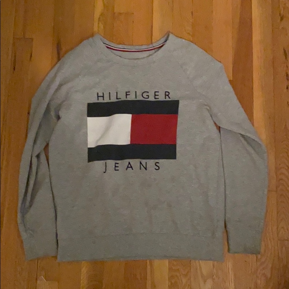Hilfiger grey crew